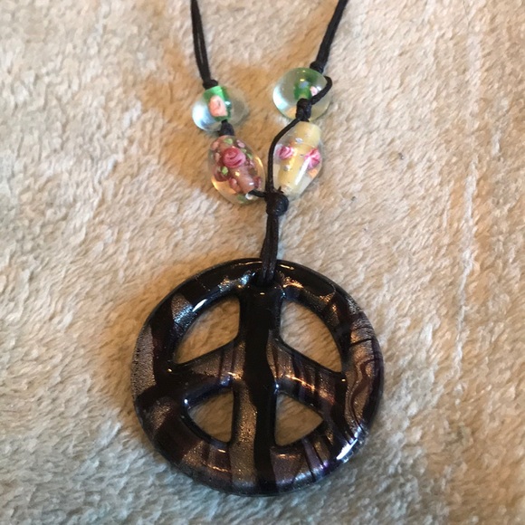 Necklace - Picture 2 of 4